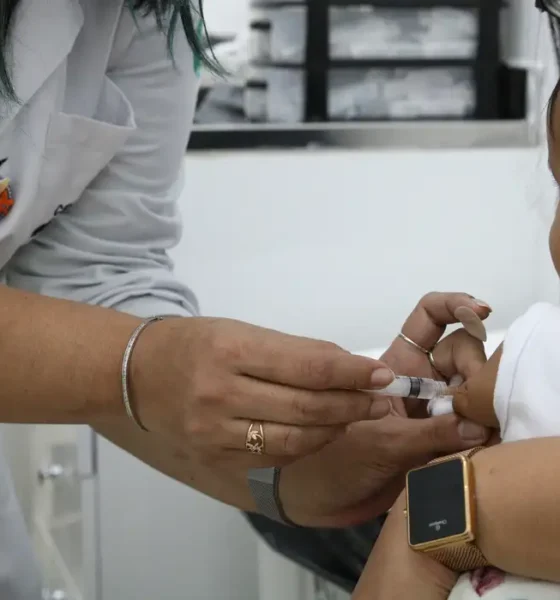 Vacinação Obrigatória em Crianças - Análise de Incertezas e Implicações Segundo a SMCC