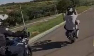 Motociclista tem veículo confiscado após realizar manobra arriscada diante da GM