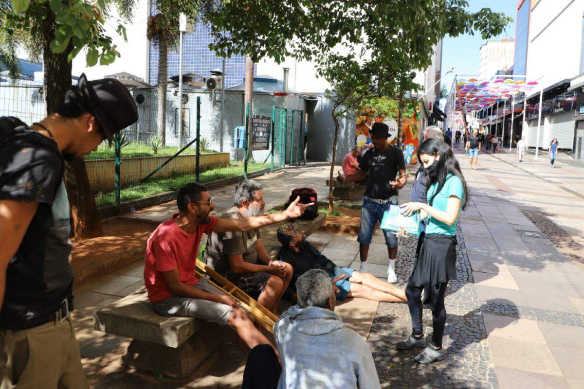 Desvendando o Desamparo - Um Olhar Sobre a Situação de Rua em Campinas