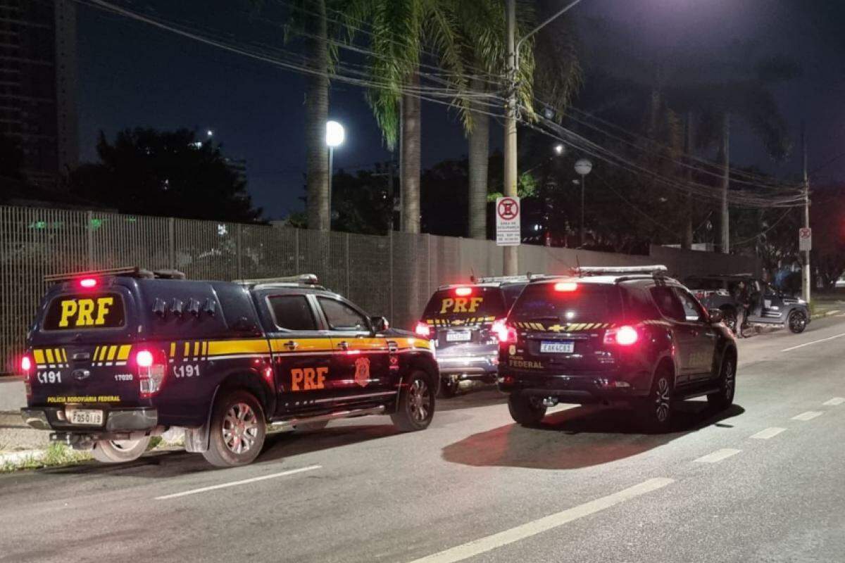 Força-Tarefa Policial Desmantelar Temível Gangue de Assalto a Cargas