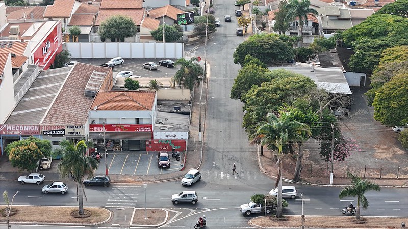 Mudanças no Trânsito da Rua Ana Esperança Zazeri em Americana Visam Melhorias no Fluxo e Segurança