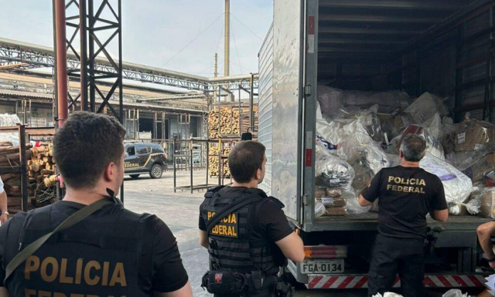 Operação Antidrogas - Polícia Federal Destrói Mais de 400 Quilos de Entorpecentes Apreendidos