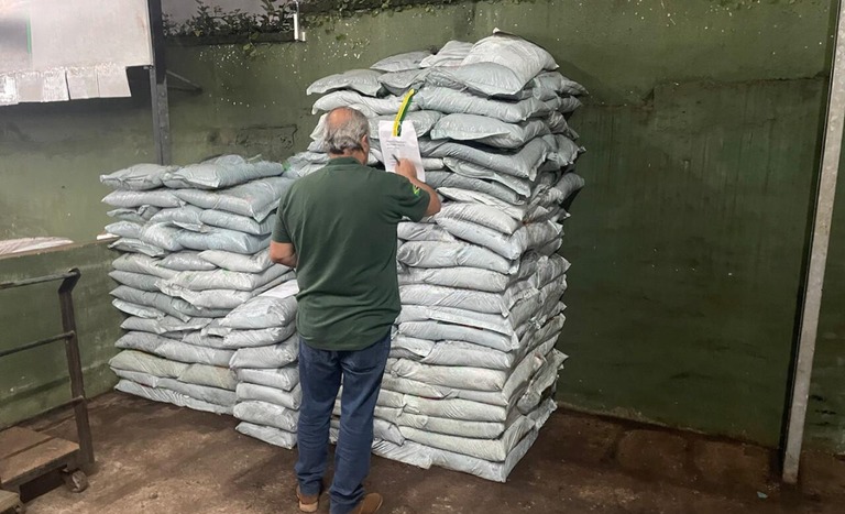 Operação Fiscalizadora Desmancha Rede de Fertilizantes Irregulares em São Paulo