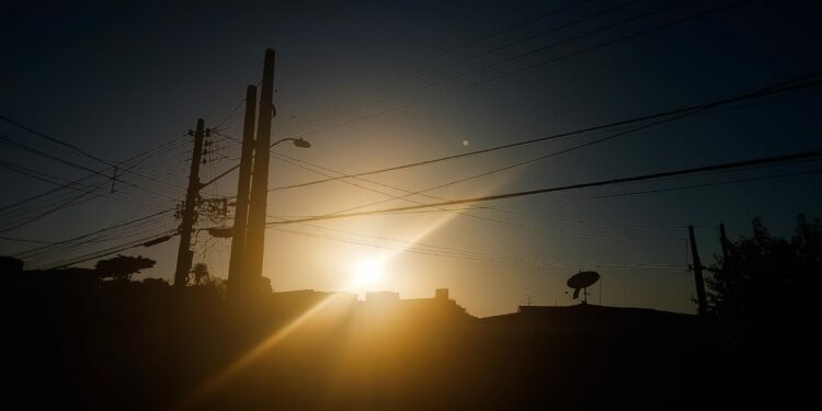 Retorno Gradual ao Calor após Frente Fria em São Paulo