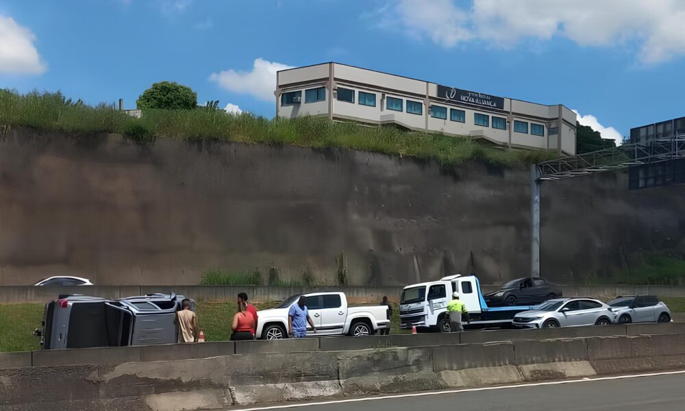 Colis o na Dom Pedro I O Dia em que o Tempo Parou no Tr nsito