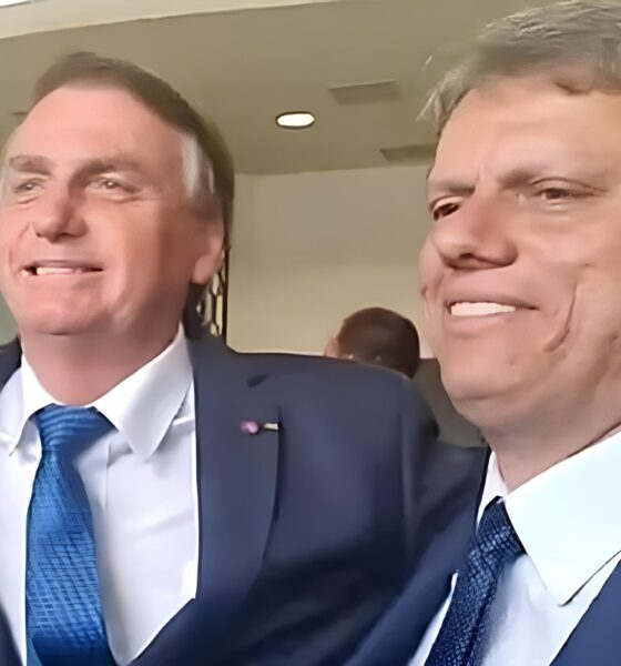 O Futuro da Política Brasileira: Bolsonaro e Tarcísio Apontam Caminhos para 2026 2 O Futuro da Pol tica Brasileira Bolsonaro e Tarc sio Apontam Caminhos para 2026