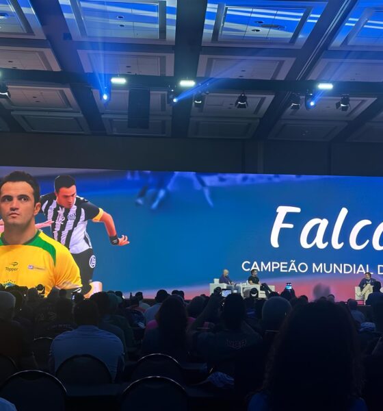 Umuarama no XIº Seminário Nacional de Formação Esportiva: Um Passo Rumo ao Futuro do Futsal Brasileiro 2 Umuarama no XI Semin rio Nacional de Forma o Esportiva Um Passo Rumo ao Futuro do Futsal Brasileiro