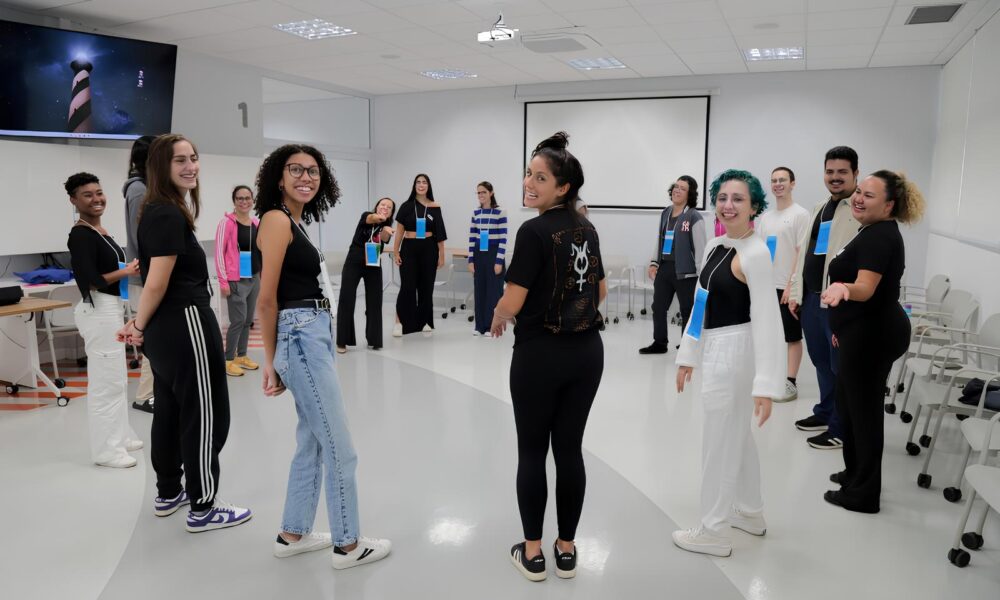 Como o Evento Com Caf e Arte Est Transformando a Vida dos Alunos da PUC Campinas Um Raio X do Impacto Cultural e Social