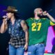 Quando o Sertanejo Encontra o Rap Como a Dupla Us Agroboy Est Reinventando a M sica Brasileira com o Movimento Hip Ro a