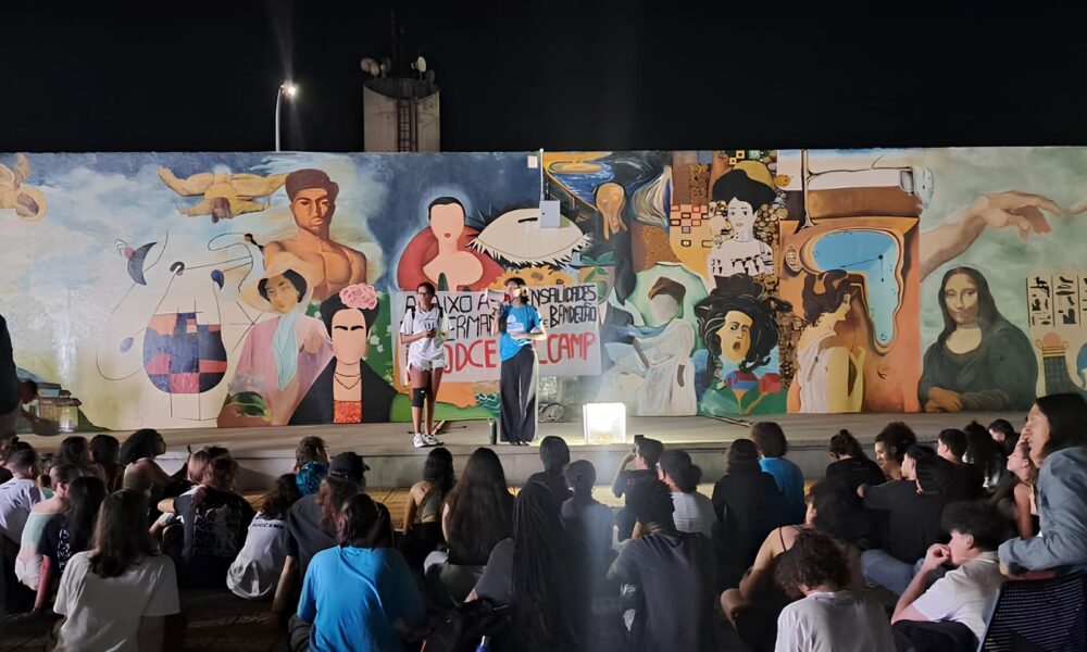 Quando os Estudantes Viram a Chama da Revolta A Refunda o do DCE na PUC Campinas e o Futuro da Educa o no Brasil