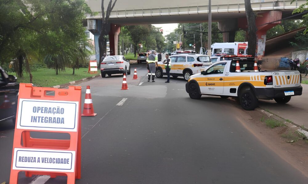 As Rodas da Desordem Por Que os Motociclistas Est o no Centro de 73 das Infra es de Tr nsito