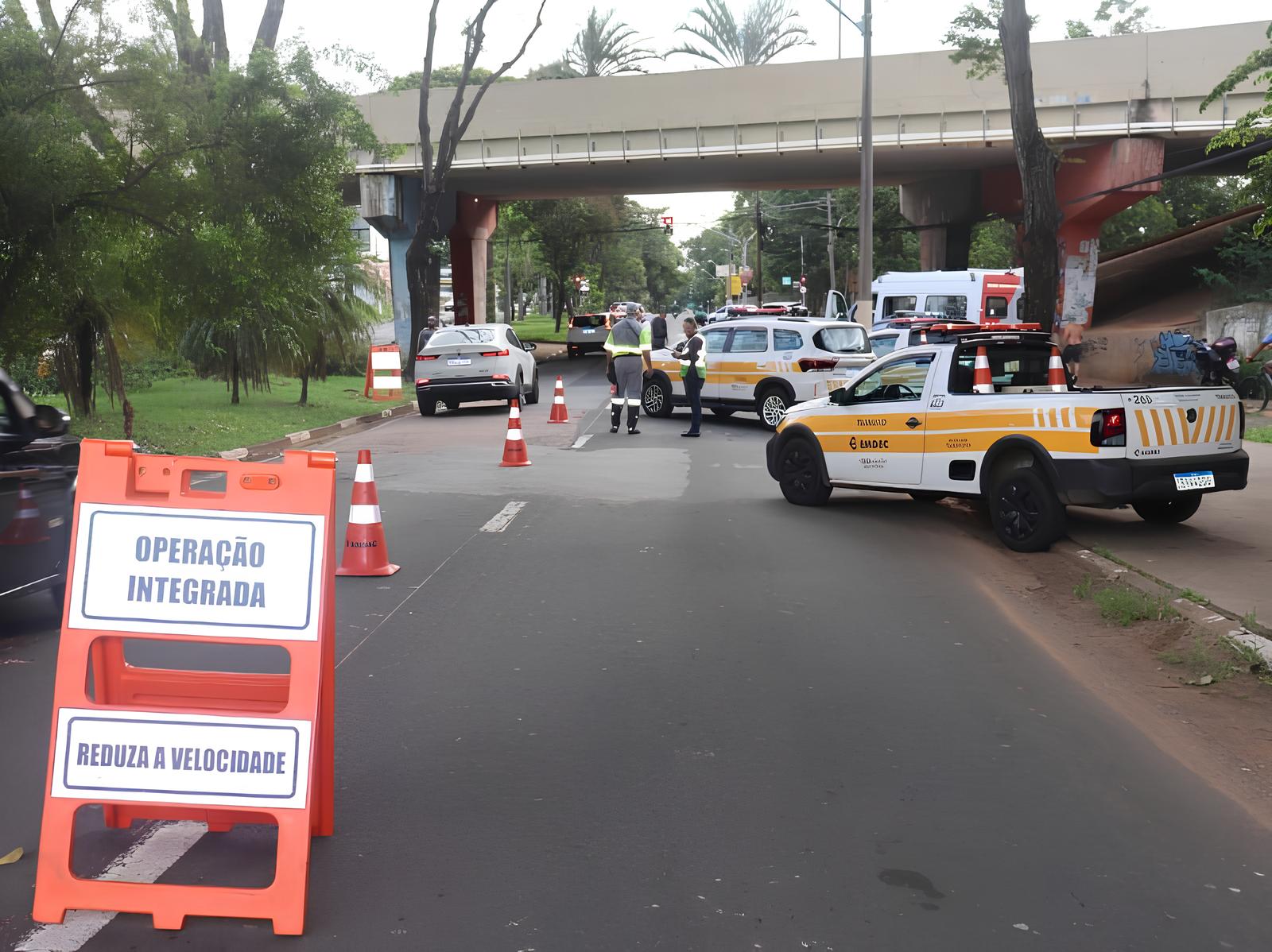 As Rodas da Desordem Por Que os Motociclistas Est o no Centro de 73 das Infra es de Tr nsito