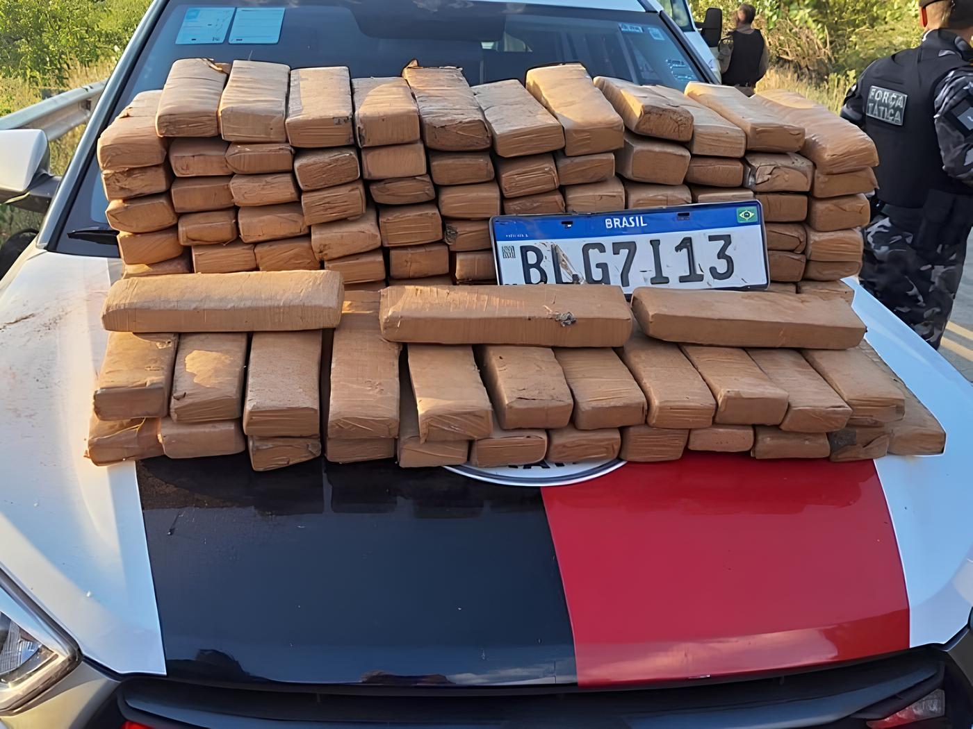 Caminhão de Mistérios: A Rota Sombria do Tráfico de Drogas no Sertão da Paraíba 1 Caminh o de Mist rios A Rota Sombria do Tr fico de Drogas no Sert o da Para ba