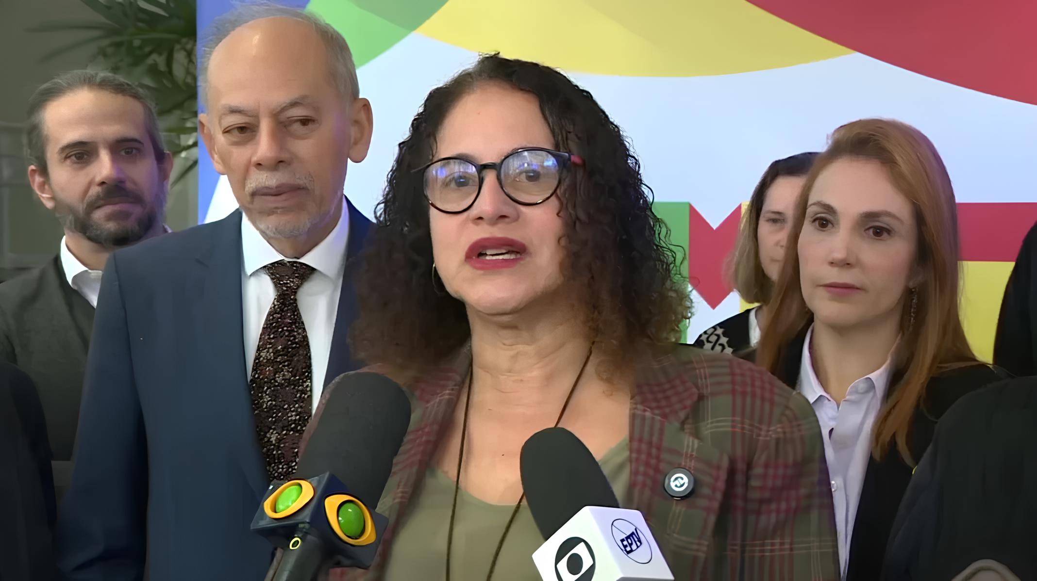 Como a Ministra Luciana Santos Está Transformando o Futuro da Ciência no Brasil 1 Como a Ministra Luciana Santos Est Transformando o Futuro da Ci ncia no Brasil