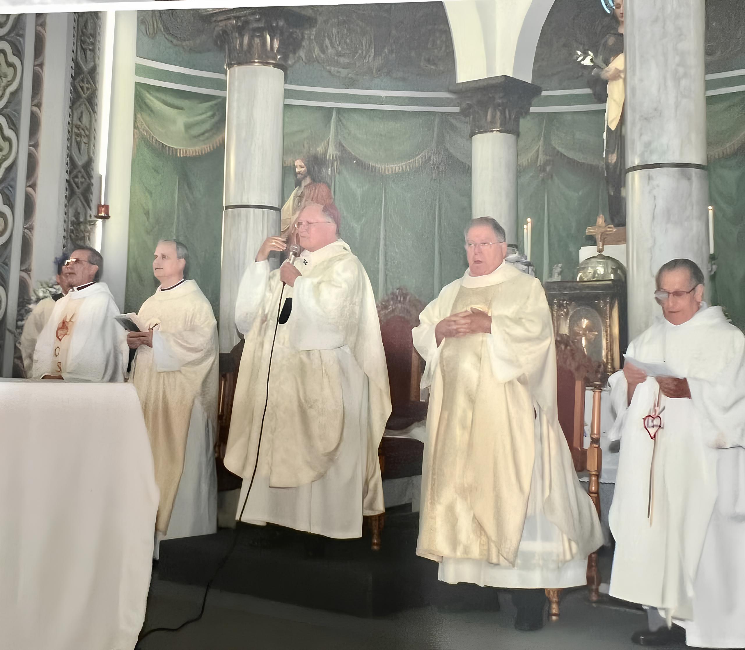 De Campinas ao Vaticano: A História Surpreendente do Papa Leão XIV, o Homem que Conectou Mundos 1 De Campinas ao Vaticano A Hist ria Surpreendente do Papa Le o XIV o Homem que Conectou Mundos