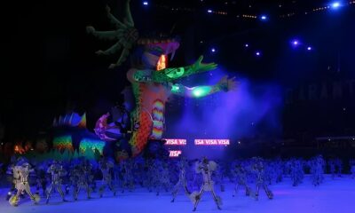 O C u do Brasil Azul e Vermelho Como a Azul Est Transformando o Festival de Parintins em um Espect culo A reo