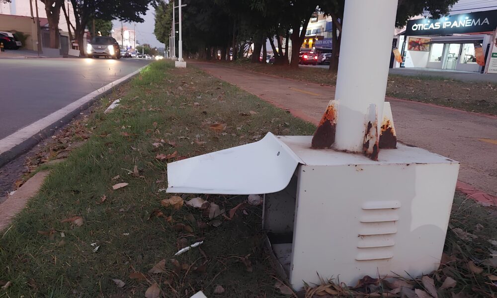 O Caso da Ciclovia Esquecida Como Furtos e Falhas na Ilumina o Colocam em Risco Milhares de Usu rios