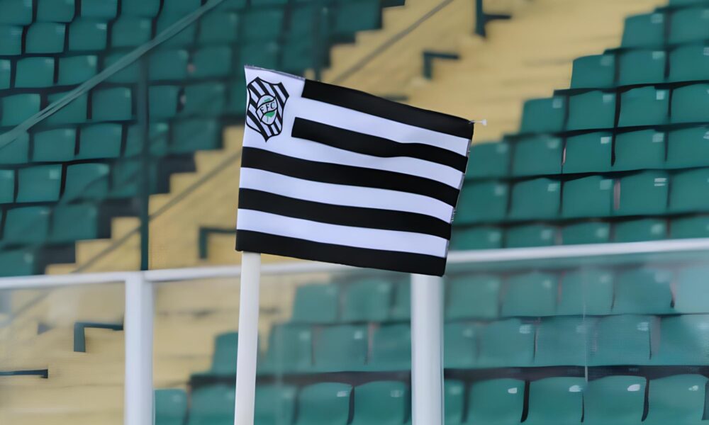 O Drama e a Gl ria do Figueirense Como os Preparativos para o Confronto com o Guarani Podem Decidir o Futuro do Clube