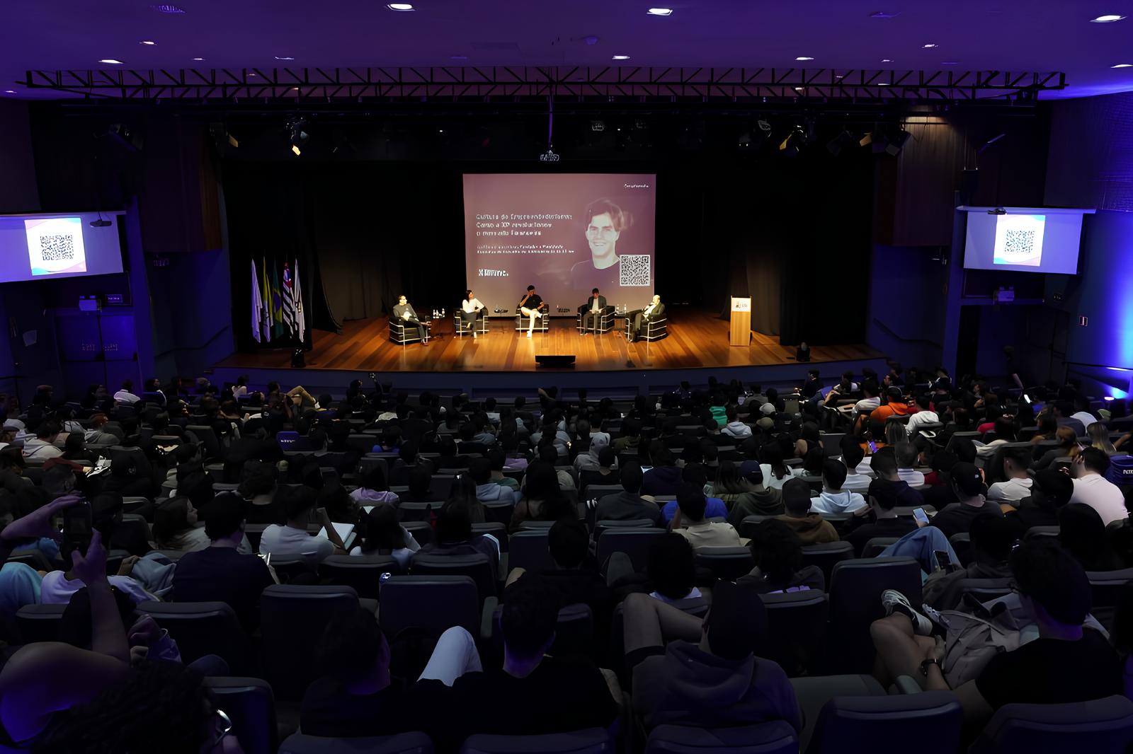 O Encontro que Está Moldando o Futuro dos Negócios: Como o IX EEcoN Conecta Estudantes, Líderes e Inovação 1 O Encontro que Est Moldando o Futuro dos Neg cios Como o IX EEcoN Conecta Estudantes L deres e Inova o