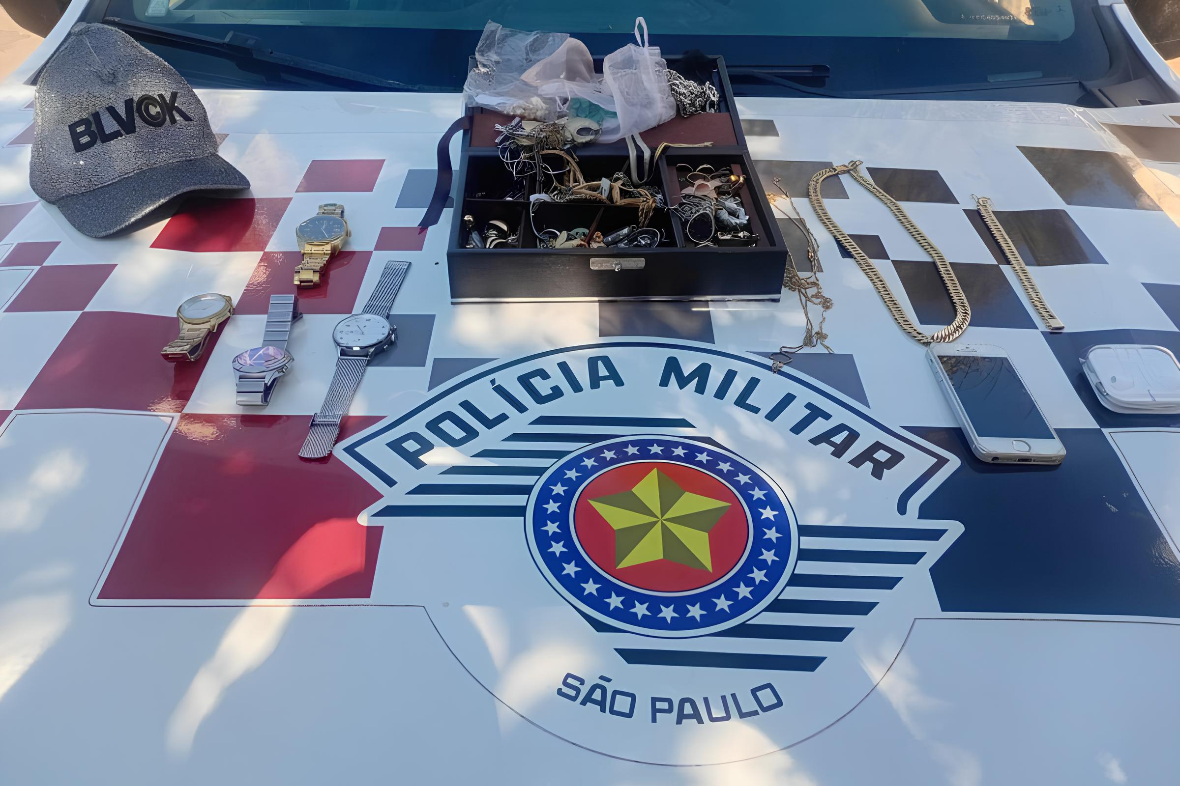 O Herói da Vizinhança: Como um Policial Aposentado Arriscou Tudo para Impedir um Crime e Acabou Esfaqueado 1 O Her i da Vizinhan a Como um Policial Aposentado Arriscou Tudo para Impedir um Crime e Acabou Esfaqueado