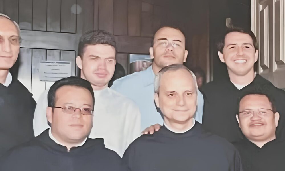 O Papa Le o XIV e Seu Legado no Brasil Como Uma Visita de 2008 Define o Presente da Igreja Cat lica