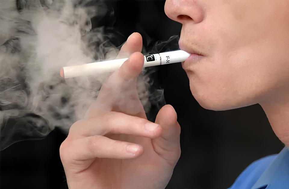 O Que Está Por Trás do Avanço do Cigarro Eletrônico Entre Jovens? A Batalha de Campinas Contra o Tabagismo 1 O Que Est Por Tr s do Avan o do Cigarro Eletr nico Entre Jovens A Batalha de Campinas Contra o Tabagismo