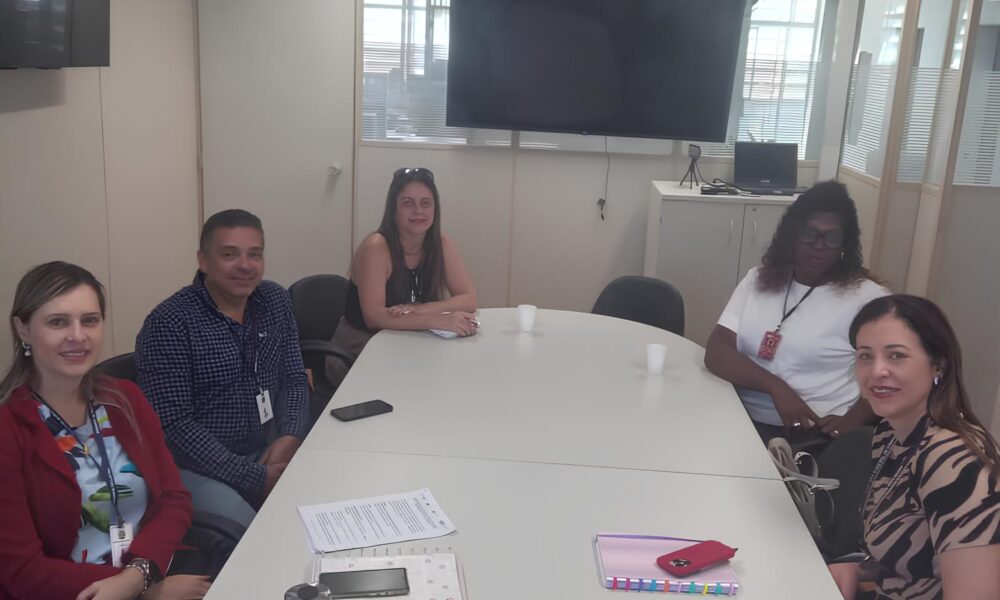 Quando o P blico Enfrenta o Privado A Luta dos Trabalhadores do Almoxarifado da Sa de de Campinas