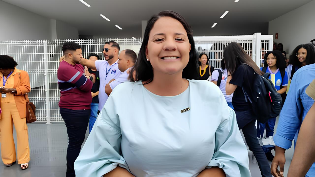 Rowenna Brito: A Educadora que Conquistou Feira de Santana com Sabedoria e Determinação 1 Rowenna Brito A Educadora que Conquistou Feira de Santana com Sabedoria e Determina o
