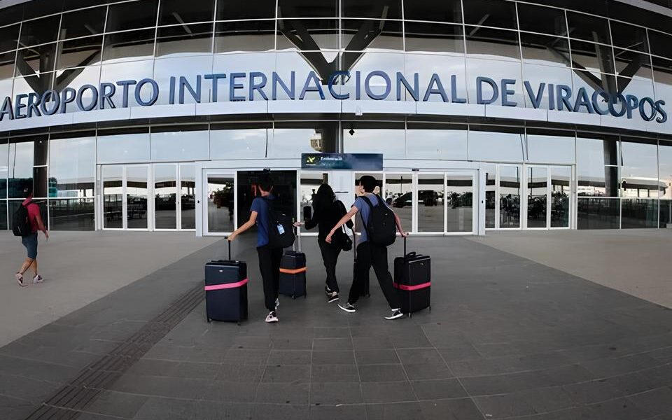 Viracopos no Limbo O Rel gio Est Tique Taqueando Mas a Relicita o N o Decola