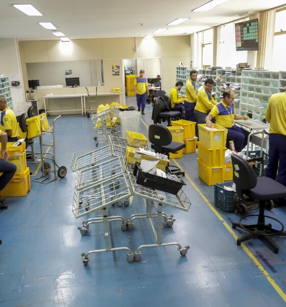 A Batalha dos Advogados dos Correios: O Fim do Teletrabalho em Tempos de Incerteza 2 A Batalha dos Advogados dos Correios O Fim do Teletrabalho em Tempos de Incerteza