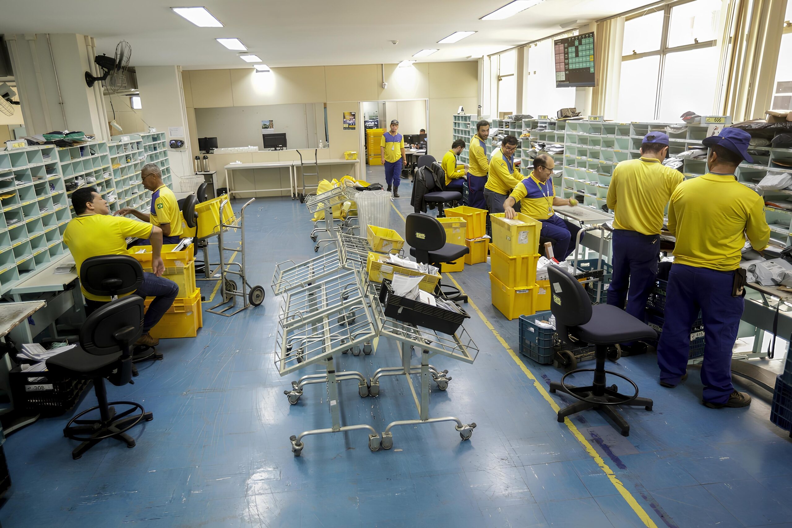 A Batalha dos Advogados dos Correios: O Fim do Teletrabalho em Tempos de Incerteza 1 A Batalha dos Advogados dos Correios O Fim do Teletrabalho em Tempos de Incerteza scaled