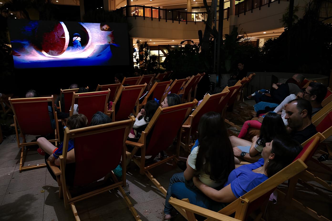 Cine Open Air no Galleria Shopping: O Retorno do Cinema ao Ar Livre com Sessões Gratuitas e Clima Romântico 1 Cine Open Air no Galleria Shopping O Retorno do Cinema ao Ar Livre com Sess es Gratuitas e Clima Rom ntico