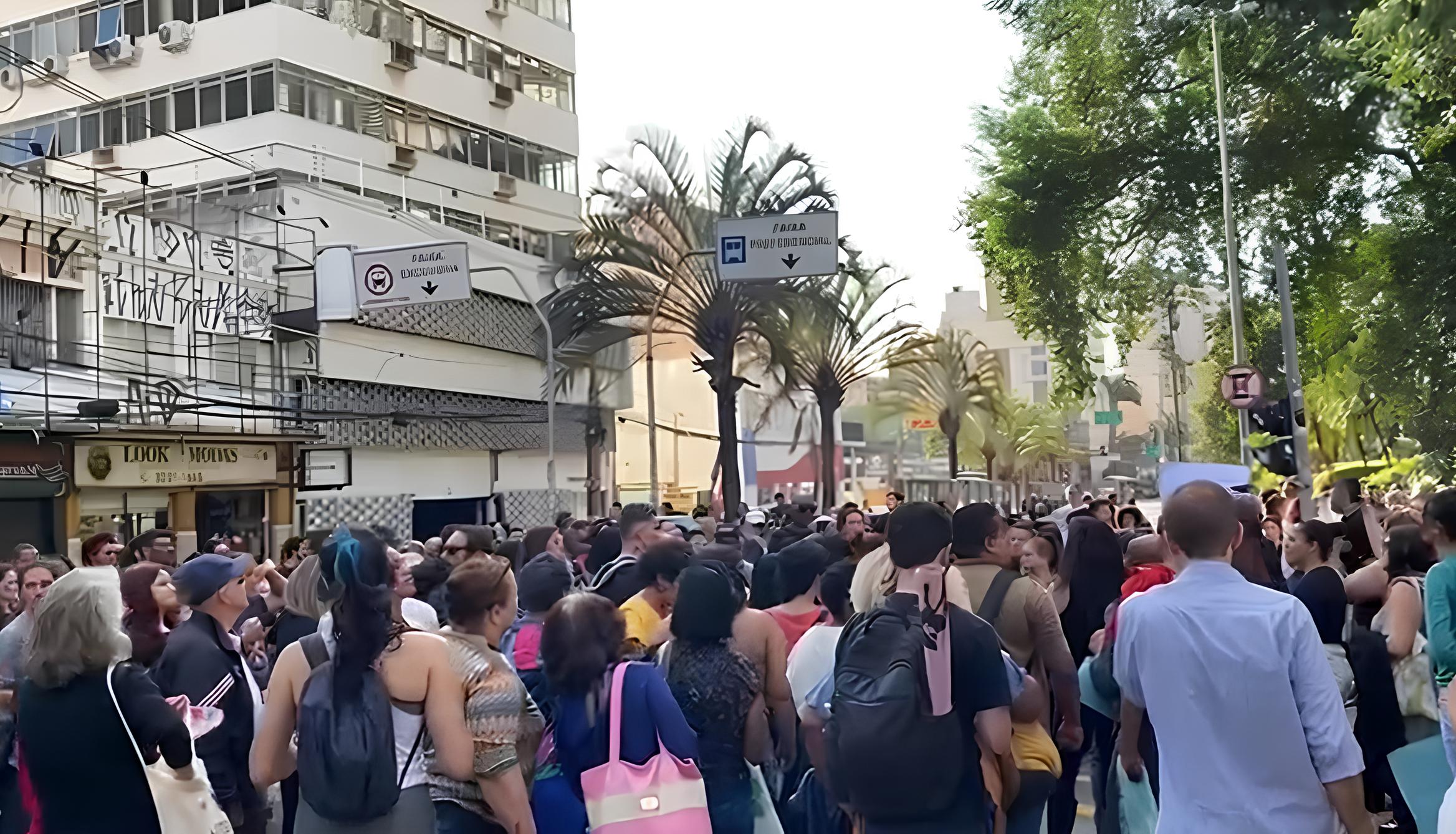Crise na Saúde Mental de Campinas: Funcionários e Apoiadores Protestam Contra Atraso em Repasses do Dr. Cândido Ferreira 1 Crise na Sa de Mental de Campinas Funcion rios e Apoiadores Protestam Contra Atraso em Repasses do Dr C ndido Ferreira