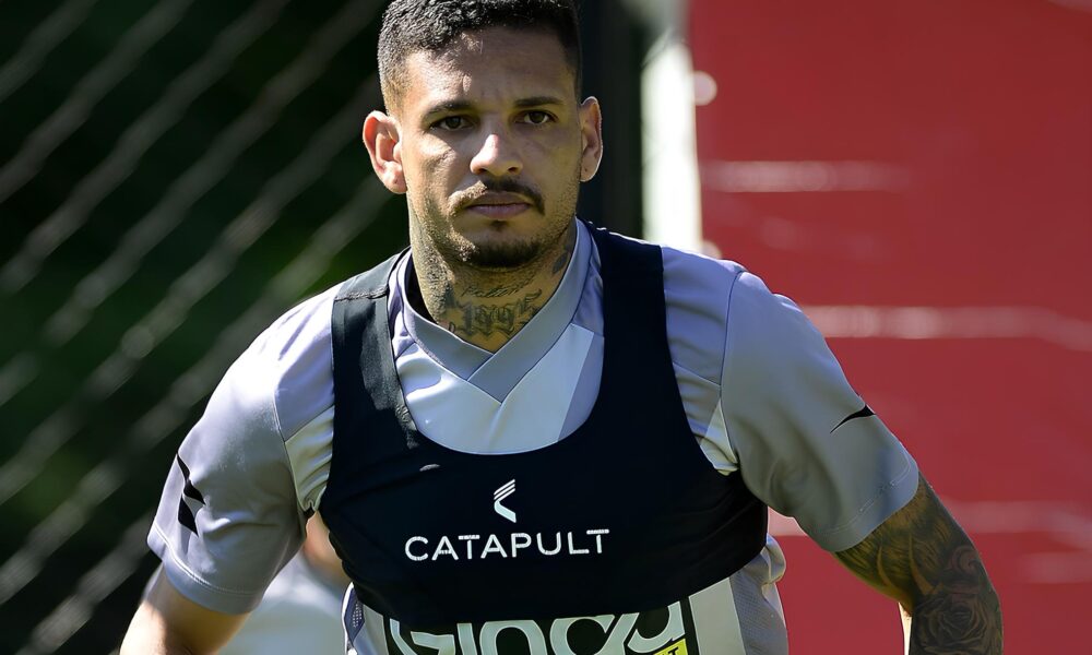O Adeus Silencioso de Danrlei Por Que um Atacante Zerado de Gols Est Deixando a Ponte Preta para Brilhar no Exterior