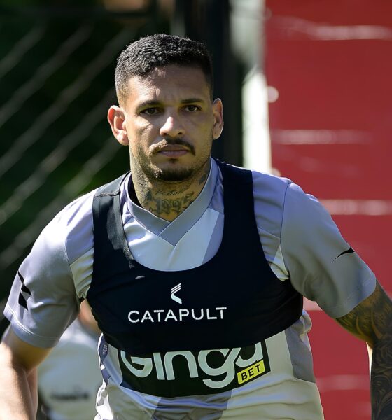 O Adeus Silencioso de Danrlei: Por Que um Atacante Zerado de Gols Está Deixando a Ponte Preta para Brilhar no Exterior? 2 O Adeus Silencioso de Danrlei Por Que um Atacante Zerado de Gols Est Deixando a Ponte Preta para Brilhar no Exterior