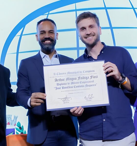 O Gin que Conquistou o Mundo e a Câmara Municipal de Campinas: A História de Arthur Flosi e Sua Destilaria Boutique 2 O Gin que Conquistou o Mundo e a C mara Municipal de Campinas A Hist ria de Arthur Flosi e Sua Destilaria Boutique