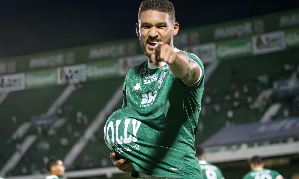 O Zagueiro Incans vel Como Raphael Rodrigues Est Escrevendo Sua Hist ria no Guarani e Desafiando os Limites do Futebol Moderno
