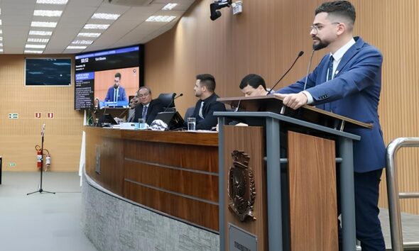 A Decis o que Sacudiu Campinas Como Vini Oliveira Manteve seu Mandato em uma Sess o Hist rica