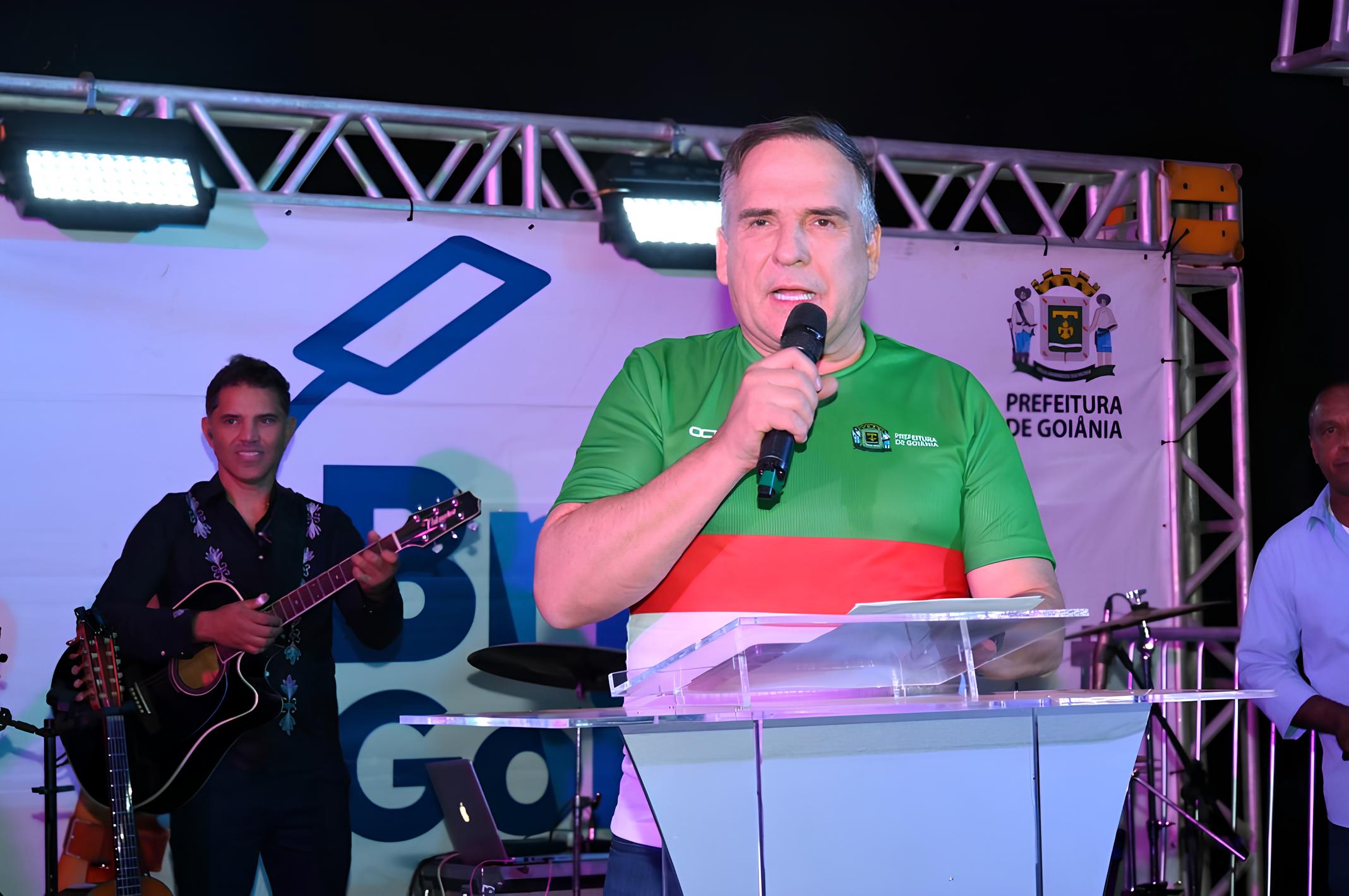 Como Goiânia Está Transformando Suas Noites com o Programa Brilha Goiânia: Uma Revolução Silenciosa na Iluminação Urbana 1 Como Goi nia Est Transformando Suas Noites com o Programa Brilha Goi nia Uma Revolu o Silenciosa na Ilumina o Urbana