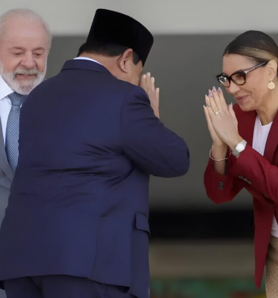 'Janja Chama Bolsonaristas de 'Vira-Latas': Uma Fala que Ecoa Além do Itamaraty e Expõe Divisões Políticas em 2025' 2 Janja Chama Bolsonaristas de Vira Latas Uma Fala que Ecoa Al m do Itamaraty e Exp e Divis es Pol ticas em 2025