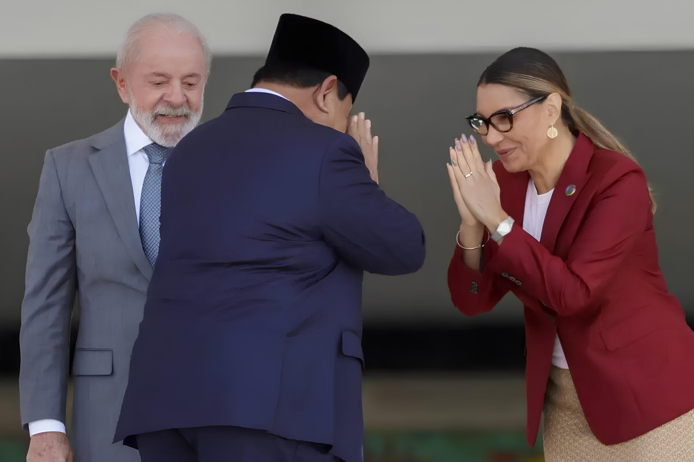 'Janja Chama Bolsonaristas de 'Vira-Latas': Uma Fala que Ecoa Além do Itamaraty e Expõe Divisões Políticas em 2025' 1