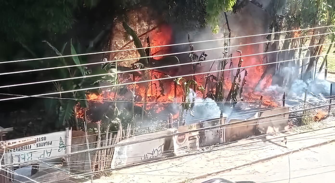 O Dia em que o Fogo Engoliu Aparecida: Um Alerta para Nossa Realidade Urbana 1 O Dia em que o Fogo Engoliu Aparecida Um Alerta para Nossa Realidade Urbana
