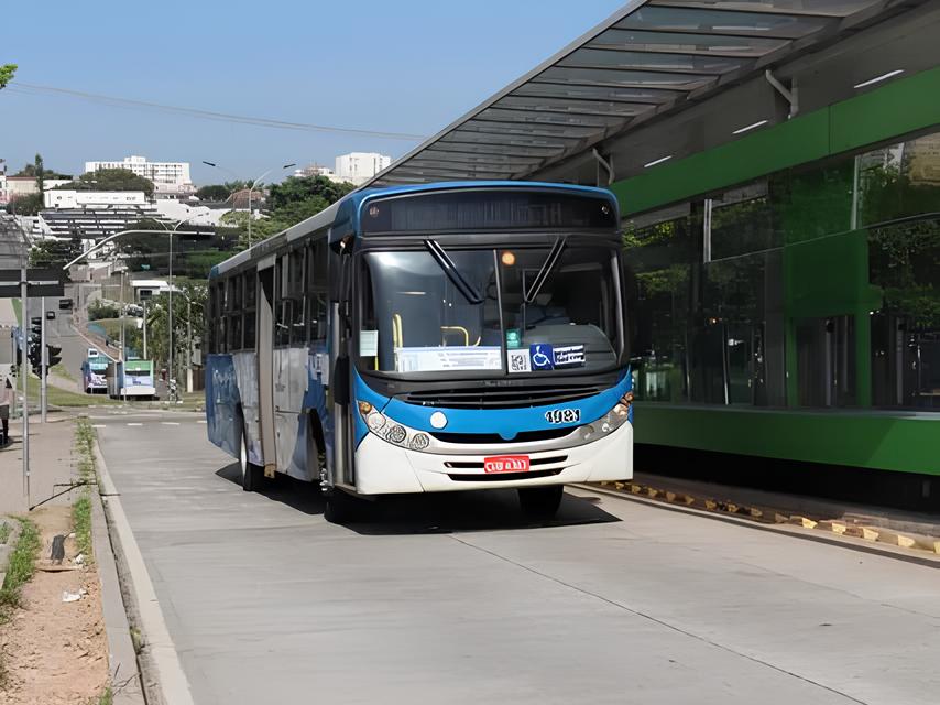 O Escândalo dos Ônibus de Campinas: Como 29,7 Milhões em Multas Revelam a Crise do Transporte Público 1 O Esc ndalo dos nibus de Campinas Como 29 7 Milh es em Multas Revelam a Crise do Transporte P blico