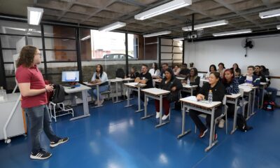 Por Que Estes Cursos Gratuitos Podem Ser Sua Chance de Reinventar o Futuro