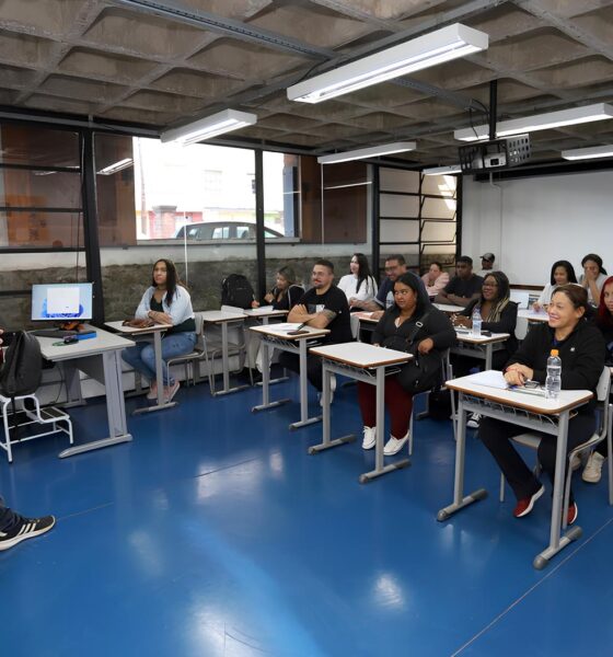 Por Que Estes Cursos Gratuitos Podem Ser Sua Chance de Reinventar o Futuro? 2 Por Que Estes Cursos Gratuitos Podem Ser Sua Chance de Reinventar o Futuro