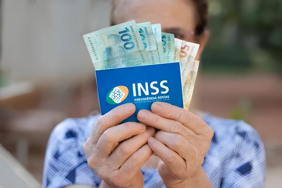 Quem São os Heróis Silenciosos da História do INSS? Descubra Como Aposentados Podem Reaver Seus Direitos em 2025 1 Quem S o os Her is Silenciosos da Hist ria do INSS Descubra Como Aposentados Podem Reaver Seus Direitos em 2025