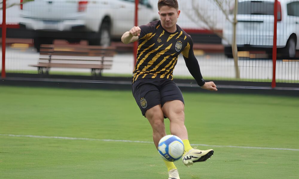 Renan Castro O Novo Lateral Esquedo do Guarani Que Pode Redefinir o Futuro do Bugre