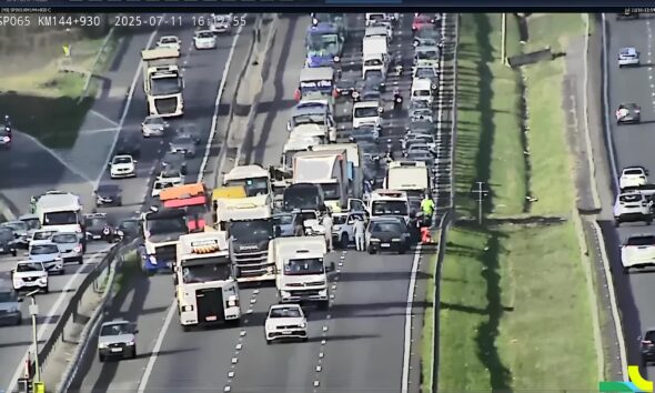 Rodovia Dom Pedro I Acidente Entre Dois Carros e Moto Revela as Vulnerabilidades do Tr nsito Moderno