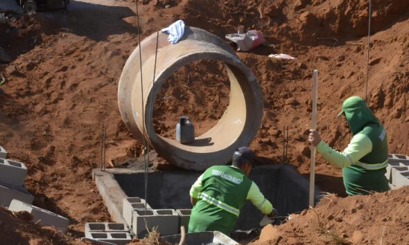 A Engenharia do Futuro em Franca Como 60 Tubos de Concreto Est o Redefinindo a Luta Contra as Chuvas Torrenciais