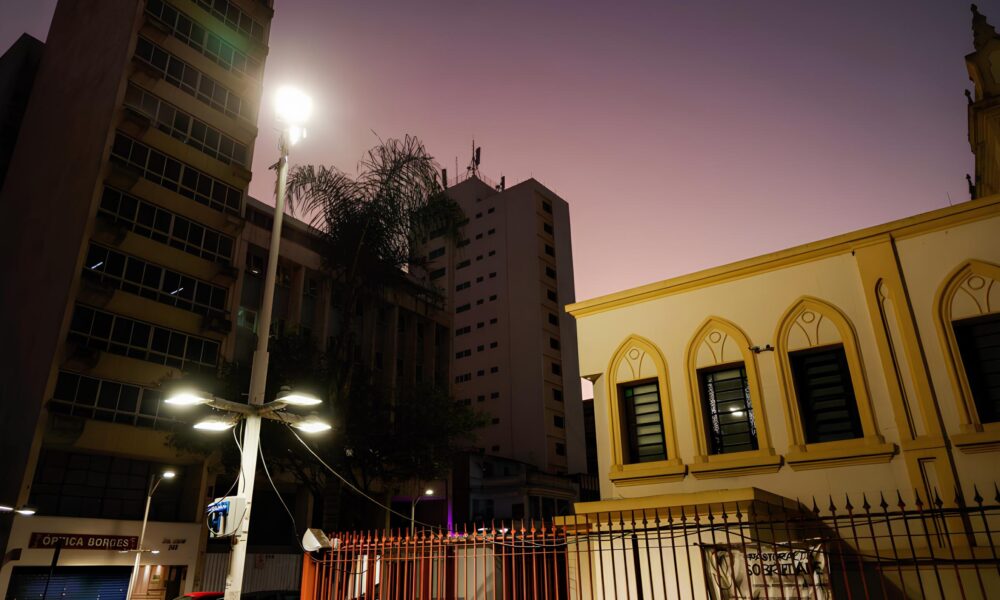 A Revolu o Luminosa de Jundia Como 3 7 Mil Novas L mpadas Est o Transformando a Cidade